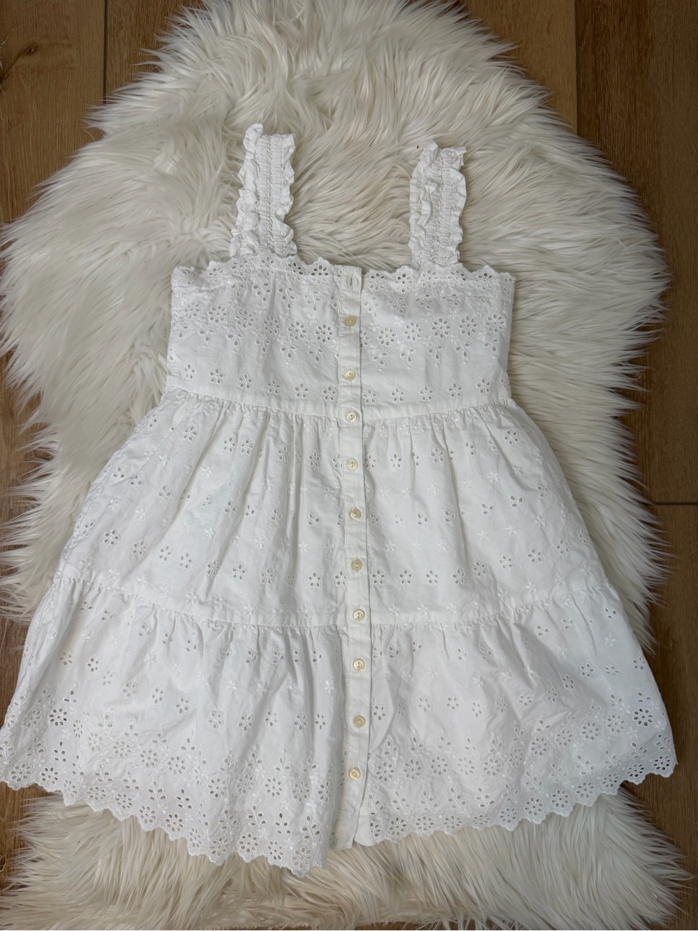 Girls' White Eyelet Button-Down Sundress Girls size Small 6-7